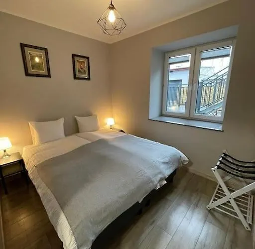 Cyprysowa Fine Varsó