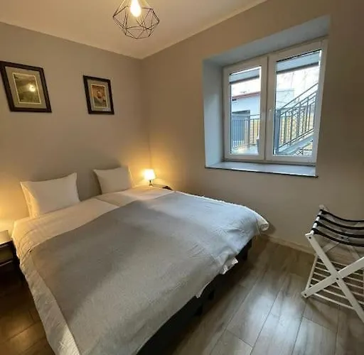 Cyprysowa Fine Varsó